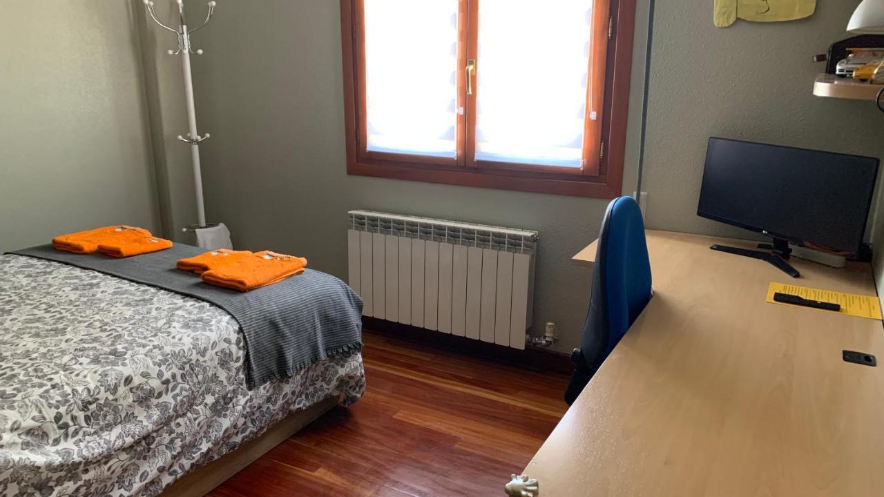 Amezola 2- Habitacion Con Bano Exterior De Uso Privado En Casa Compartida Бильбао Экстерьер фото